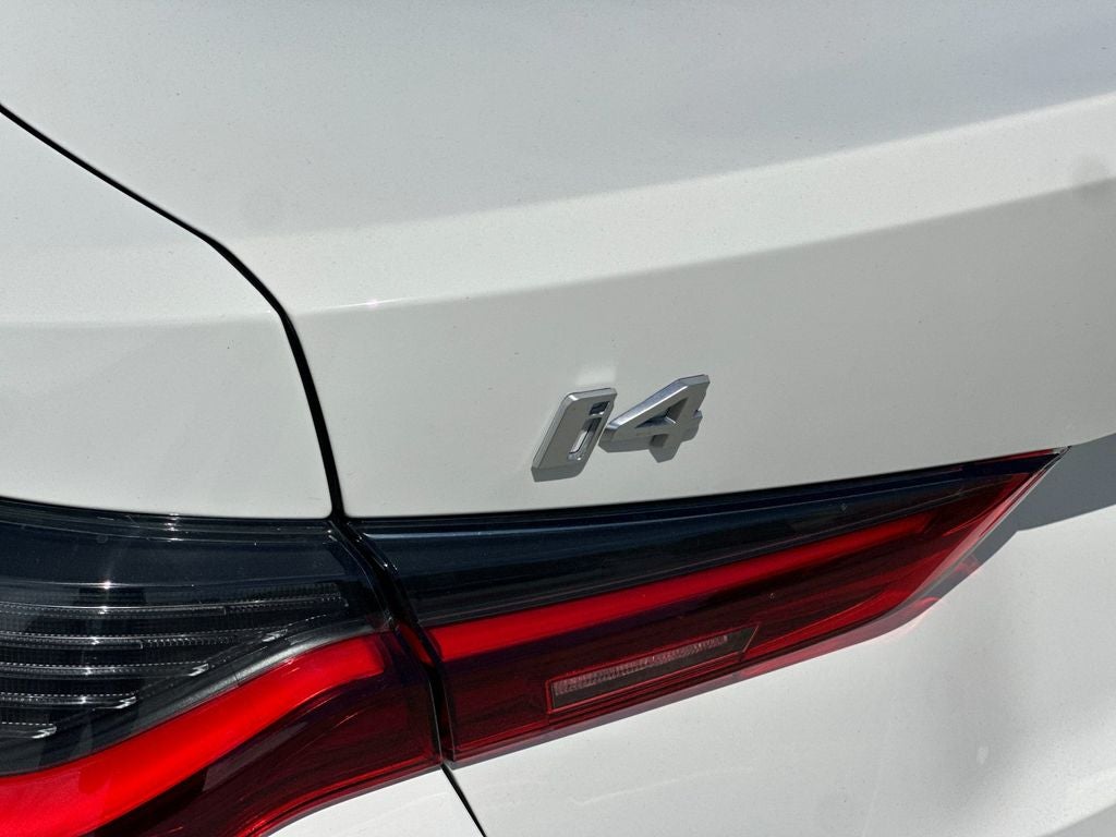2026 BMW i4 eDrive40