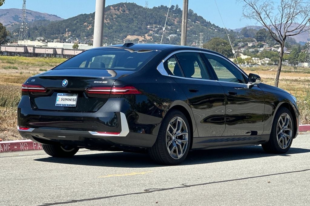 2026 BMW i5 eDrive40