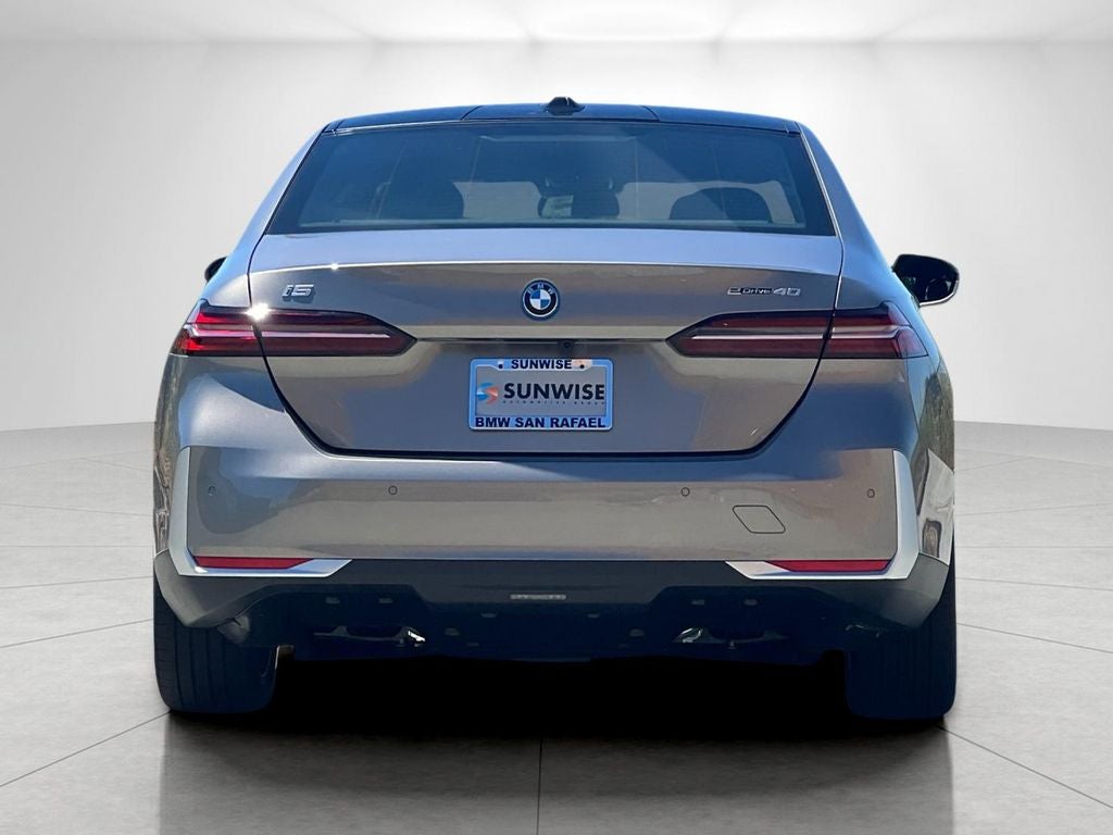 2027 BMW i5 eDrive40