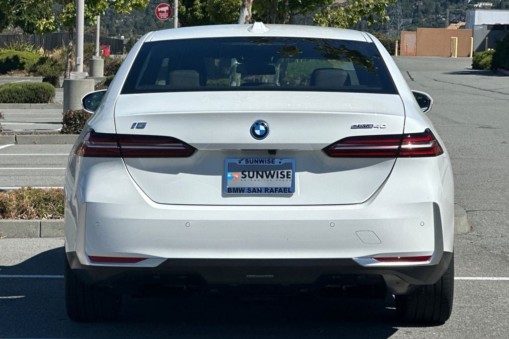 2026 BMW i5 eDrive40