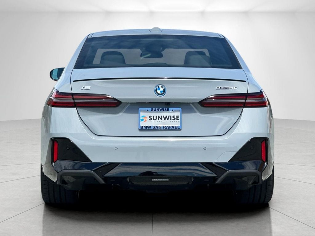 2027 BMW i5 eDrive40