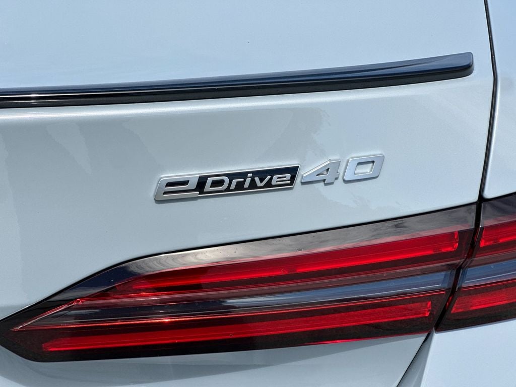2027 BMW i5 eDrive40