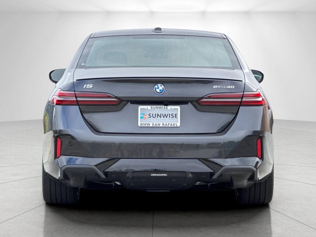 2027 BMW i5 eDrive40