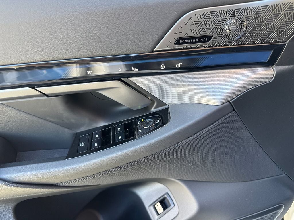 2027 BMW i5 eDrive40