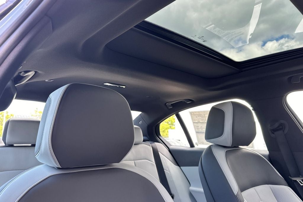 2027 BMW i5 eDrive40