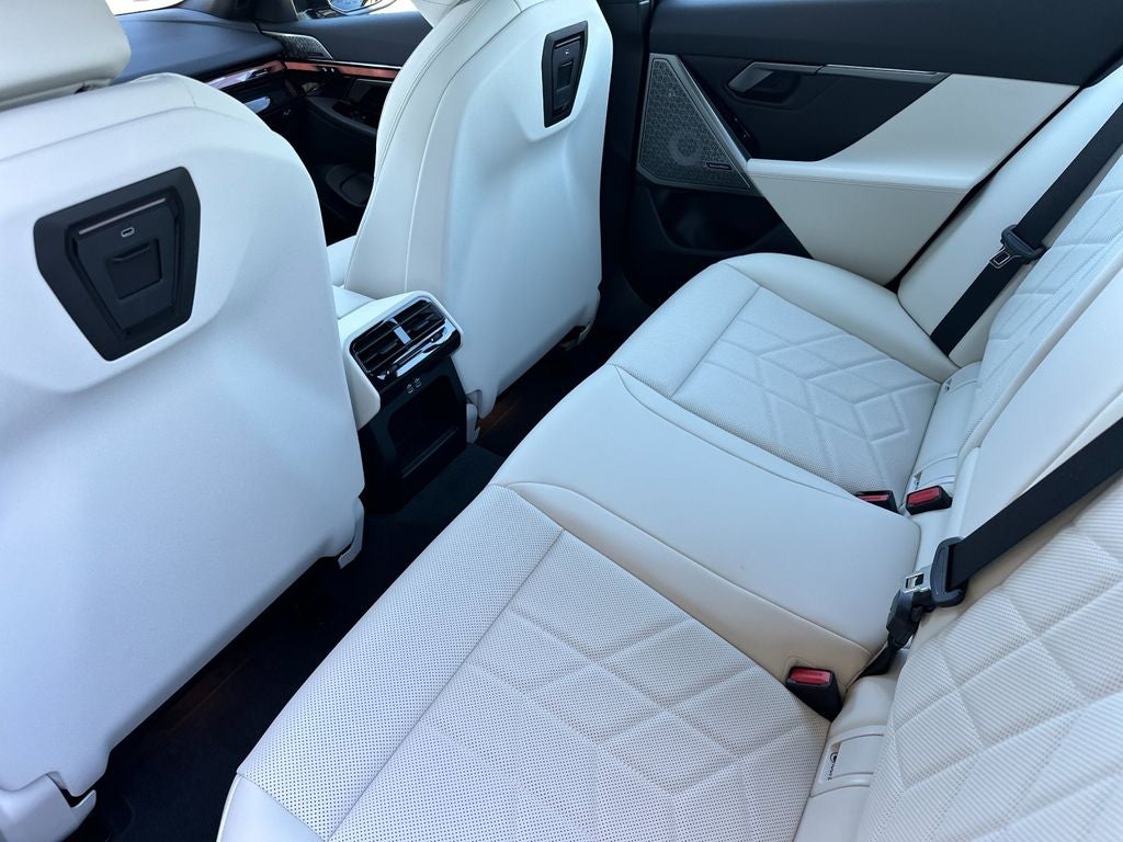 2027 BMW i5 eDrive40