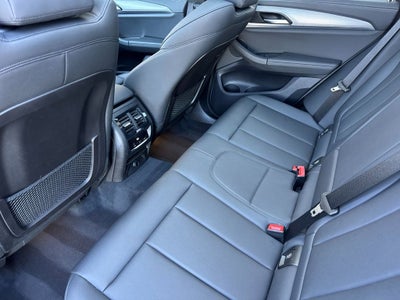 2024 Volvo XC40 Ultimate