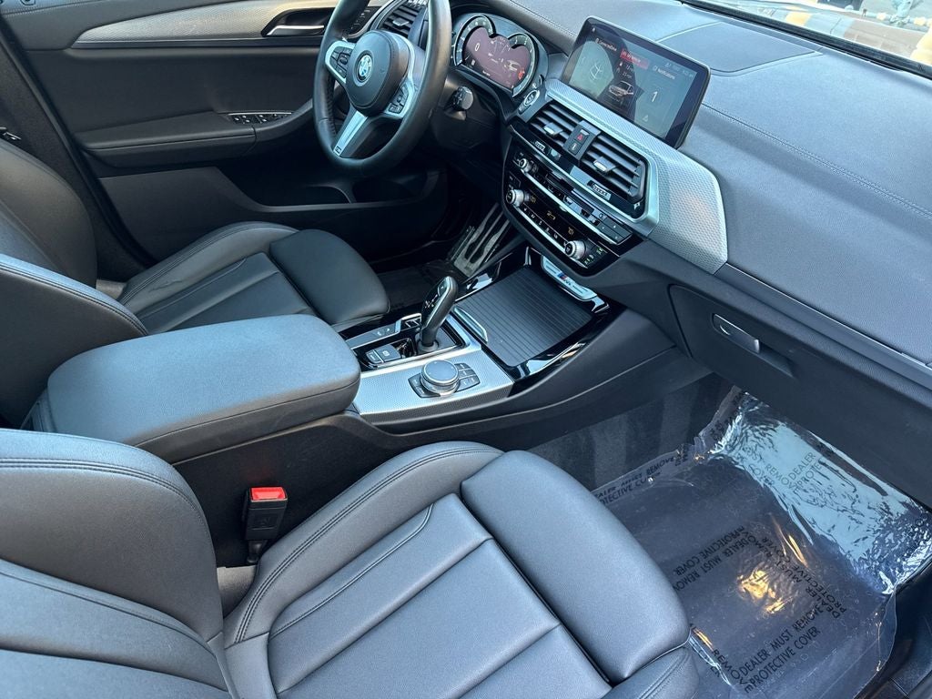 2024 Volvo XC40 Ultimate
