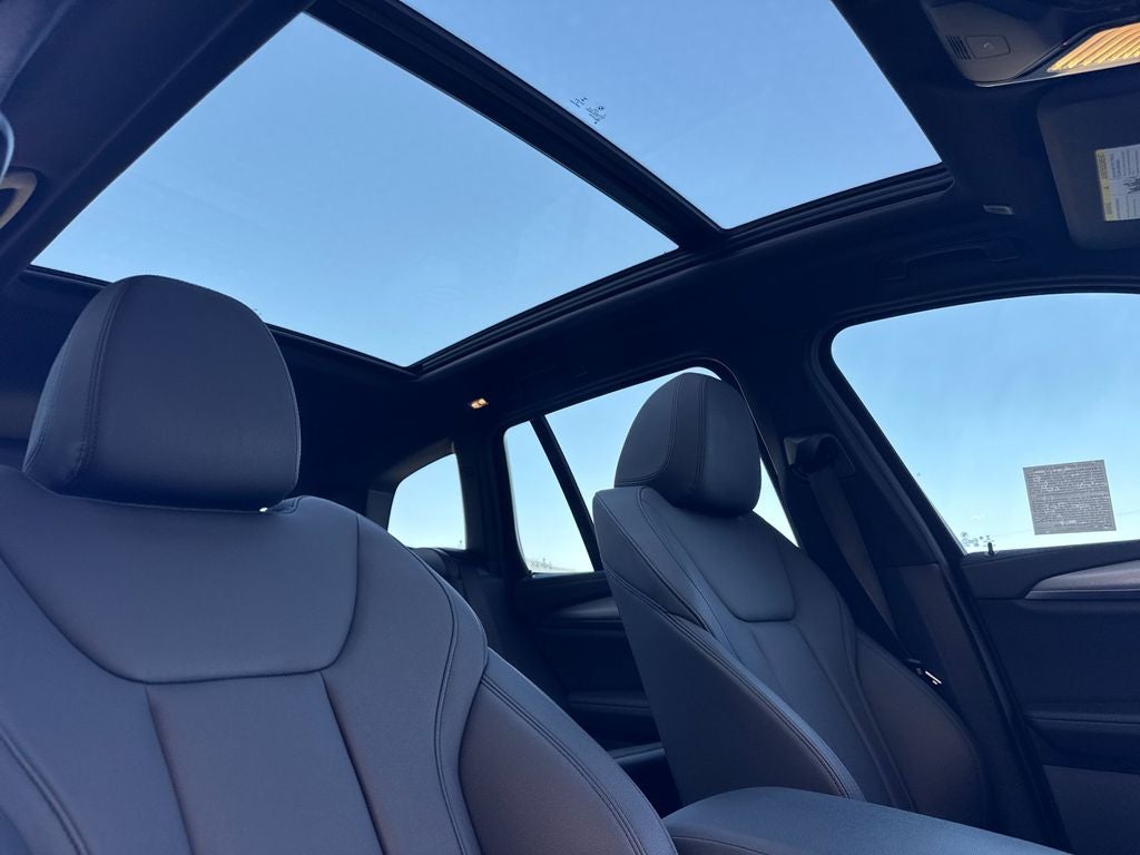 2024 Volvo XC40 Ultimate