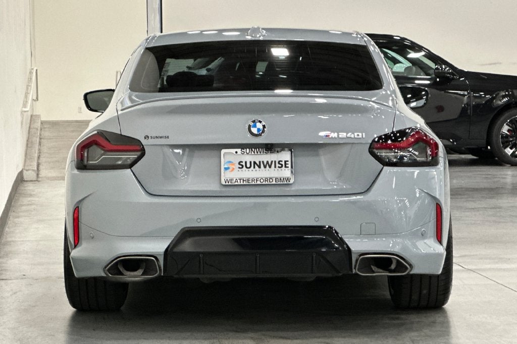2025 BMW 2 Series M240i