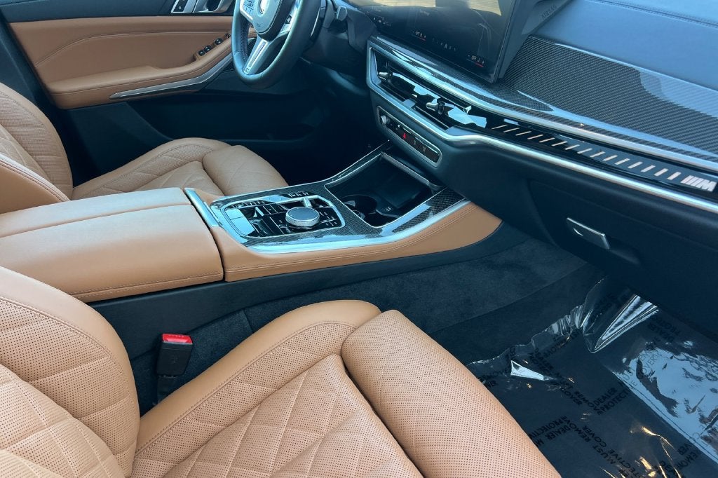 2024 BMW X5 M60i