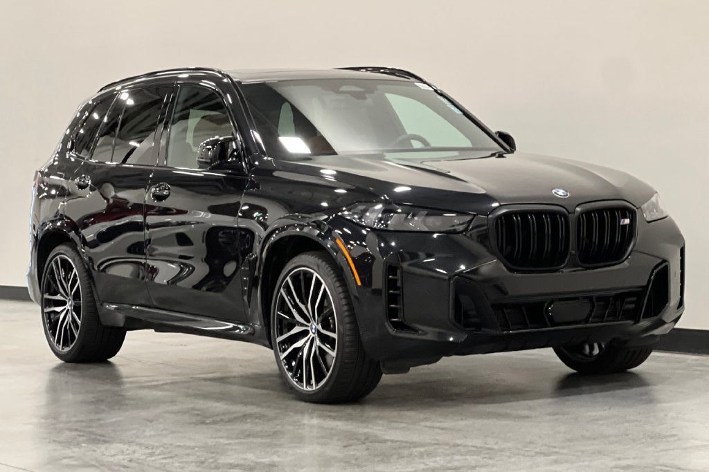 2024 BMW X5 M60i