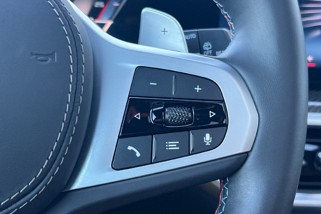 2024 BMW X5 M60i
