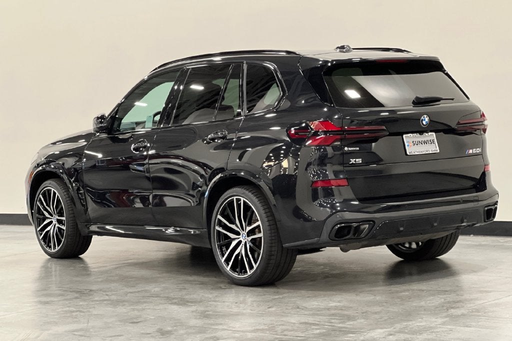 2024 BMW X5 M60i