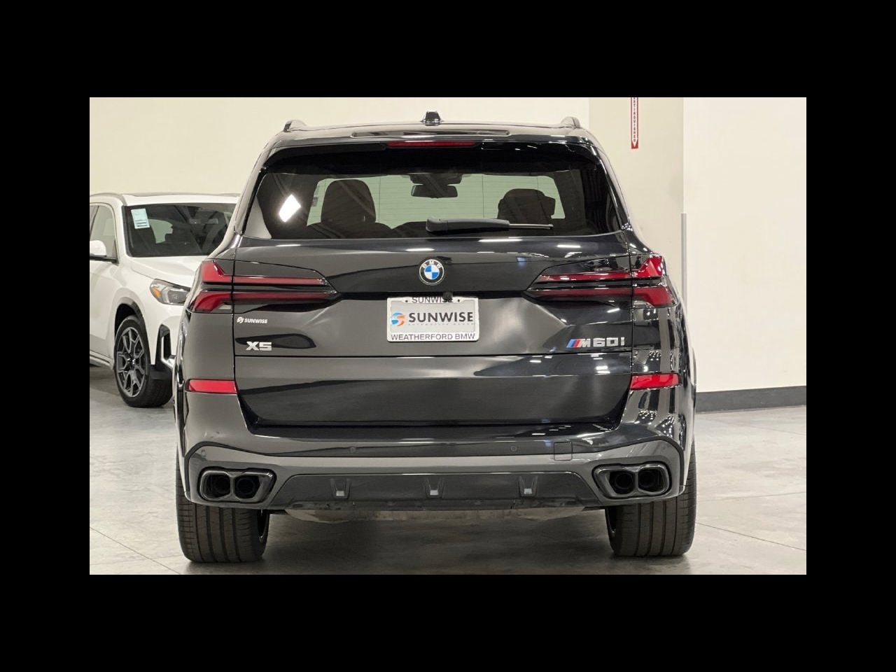 2024 BMW X5 M60i