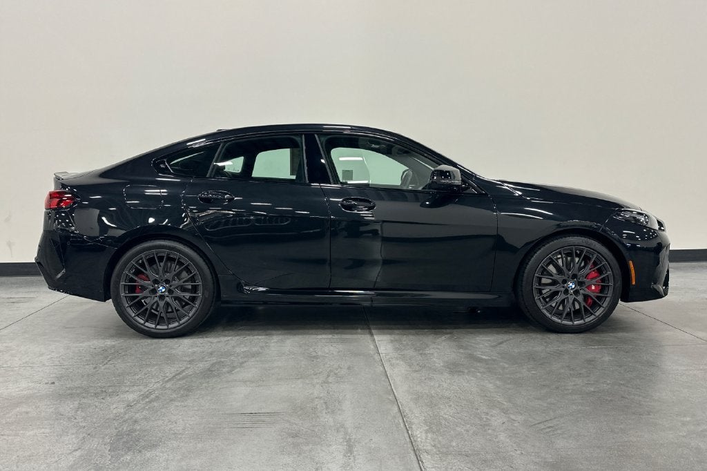 2025 BMW 2 Series M235i xDrive