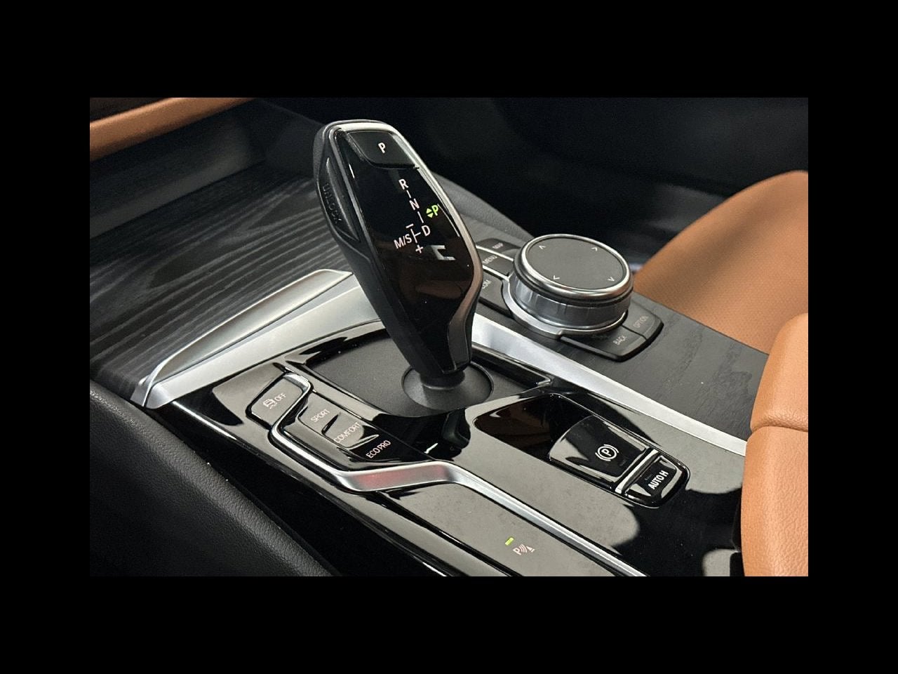 2023 BMW 5 Series 530i