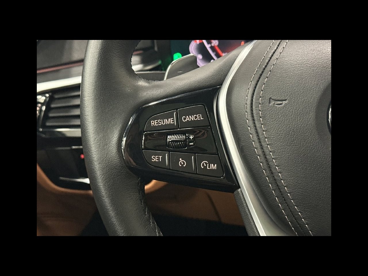 2023 BMW 5 Series 530i