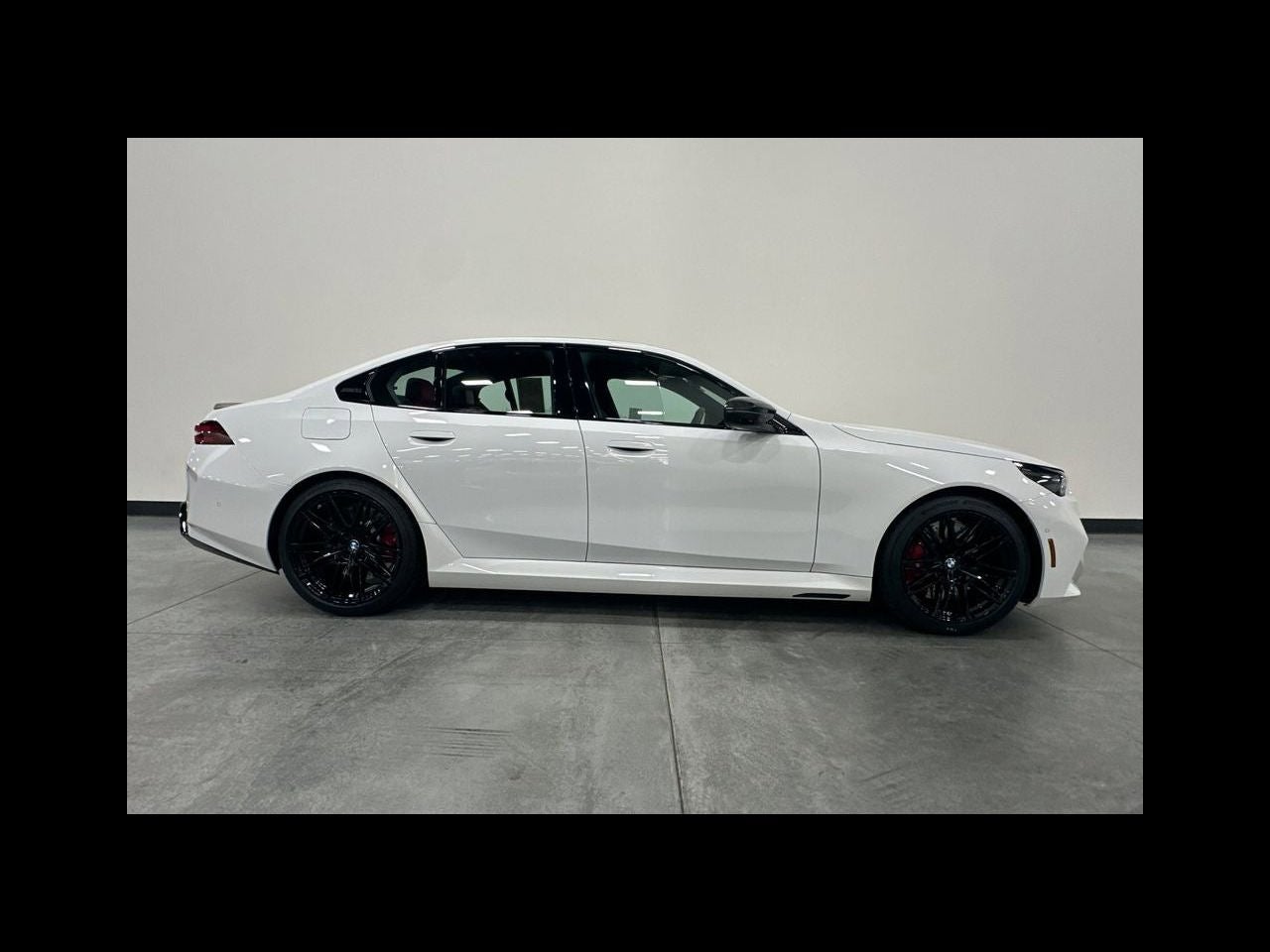2025 BMW M5 Base