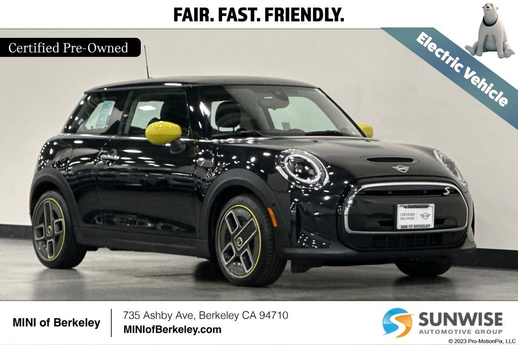 2024 MINI Cooper SE Electric Iconic