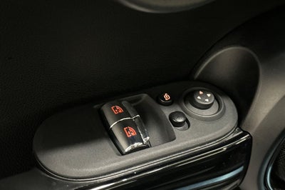 2024 MINI Cooper SE Electric Iconic