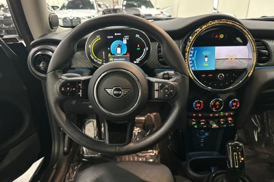 2024 MINI Cooper SE Electric Iconic