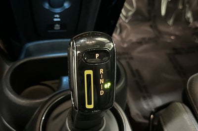 2024 MINI Cooper SE Electric Iconic
