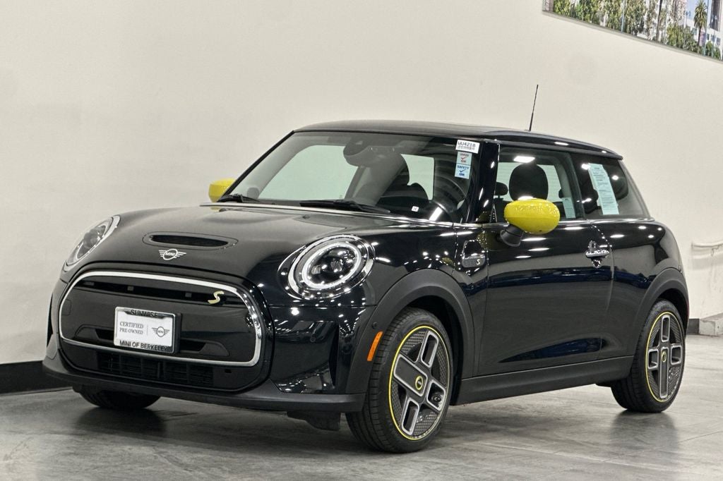 2024 MINI Cooper SE Electric Iconic
