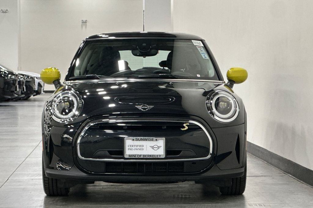 2024 MINI Cooper SE Electric Iconic
