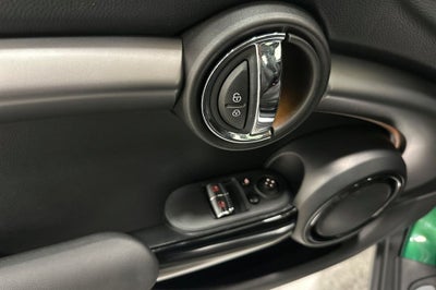 2024 MINI Cooper SE Electric Signature