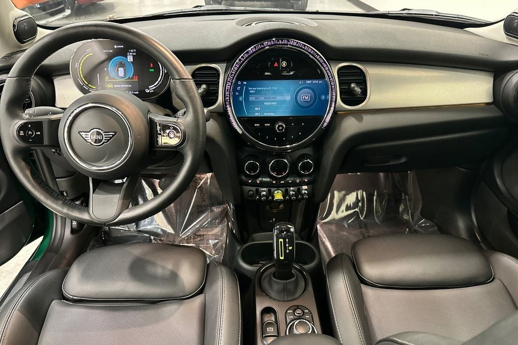 2024 MINI Cooper SE Electric Signature
