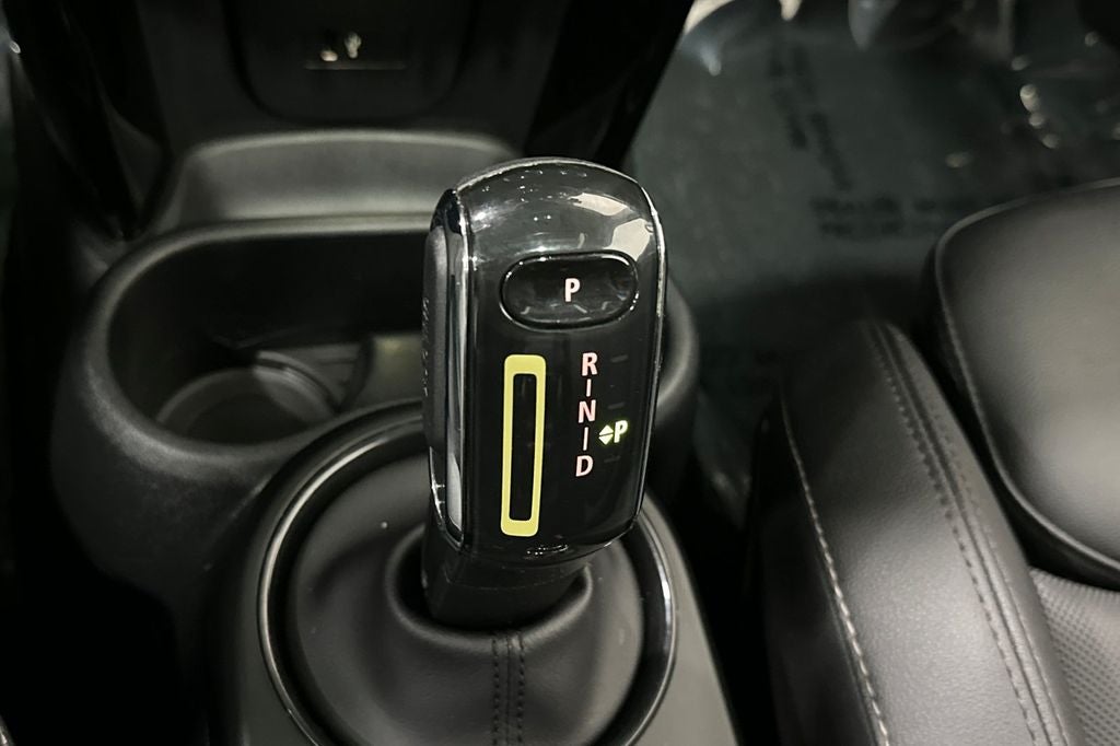 2024 MINI Cooper SE Electric Signature