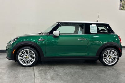 2024 MINI Cooper SE Electric Signature