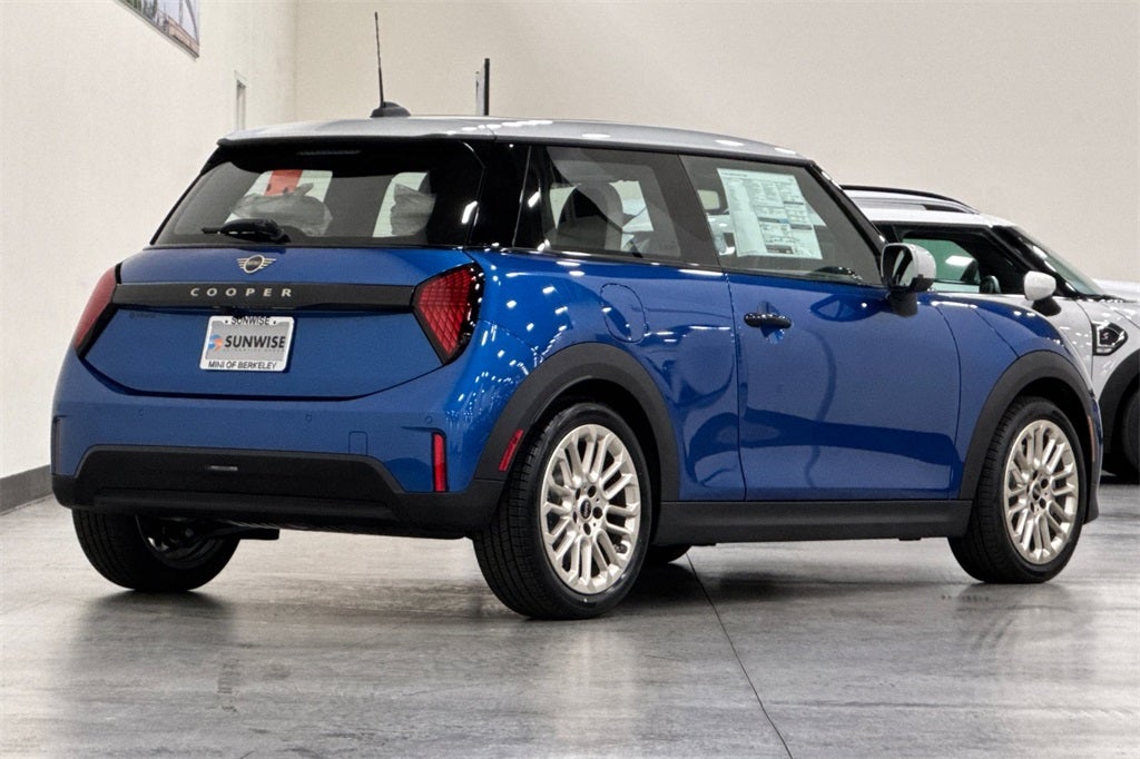 2025 MINI Hardtop 2 Door Cooper