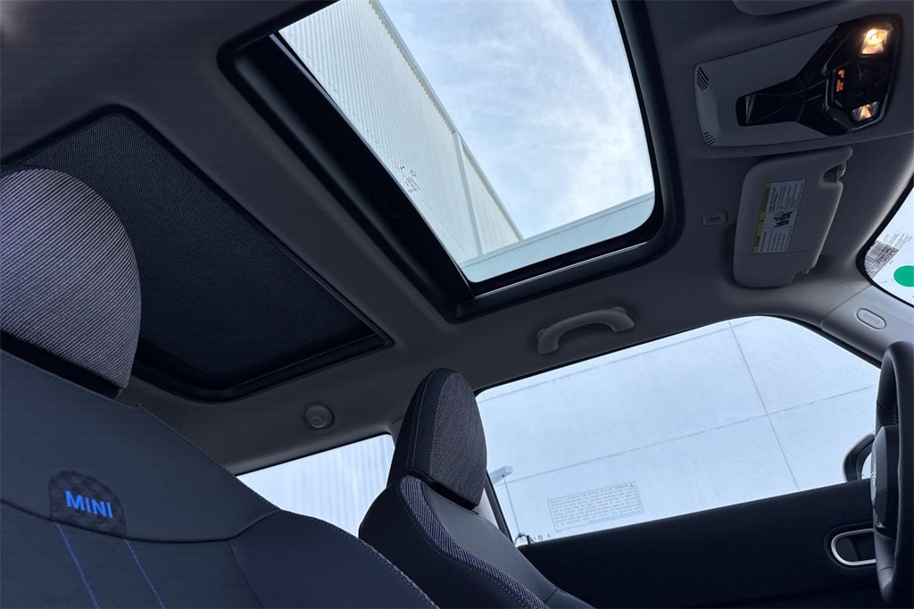 2025 MINI Hardtop 2 Door Cooper