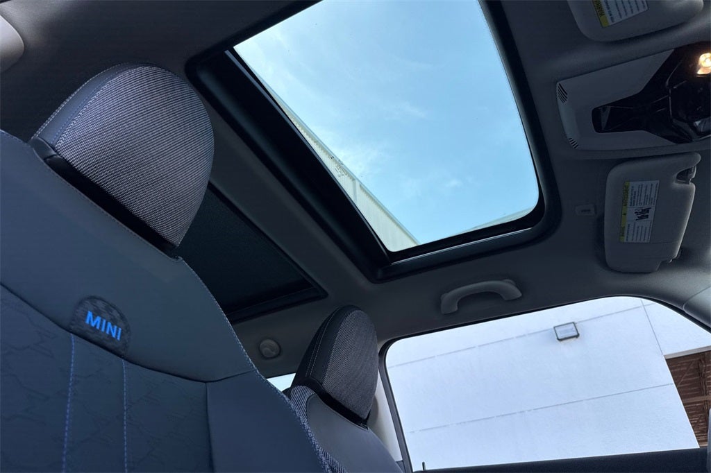 2025 MINI Hardtop 2 Door Cooper