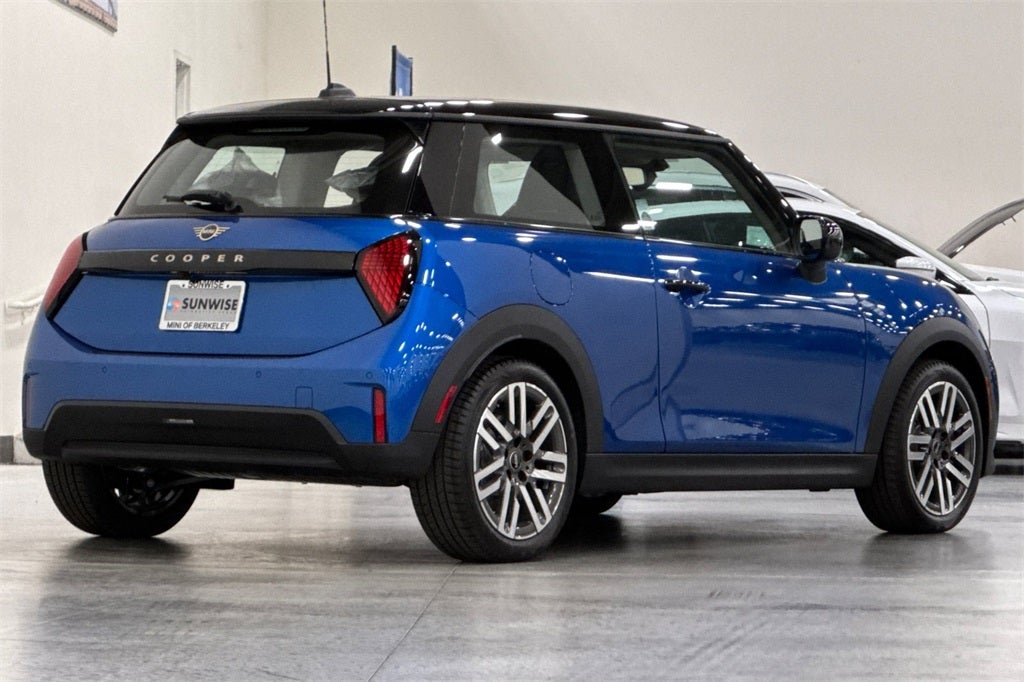 2025 MINI Hardtop 2 Door Cooper