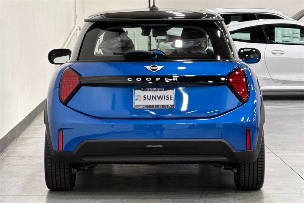 2025 MINI Hardtop 2 Door Cooper