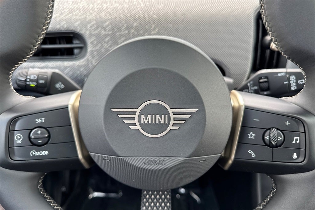 2025 MINI Hardtop 2 Door Cooper