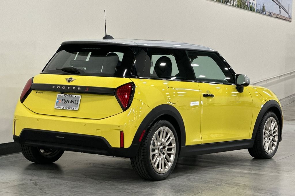 2025 MINI Cooper S Signature Plus