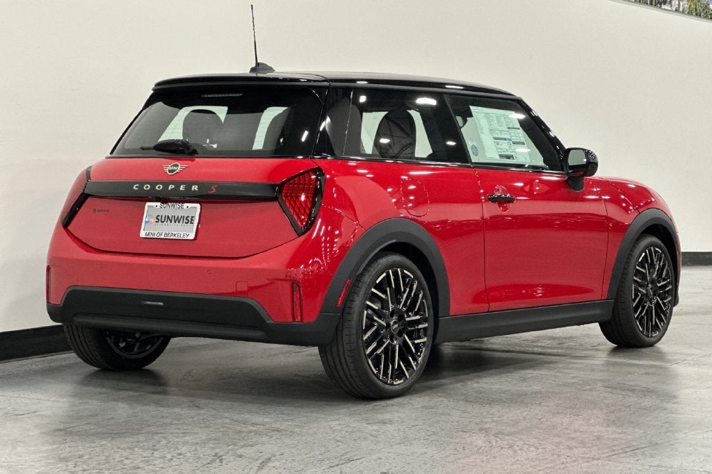 2026 MINI 2 DOOR ICONIC