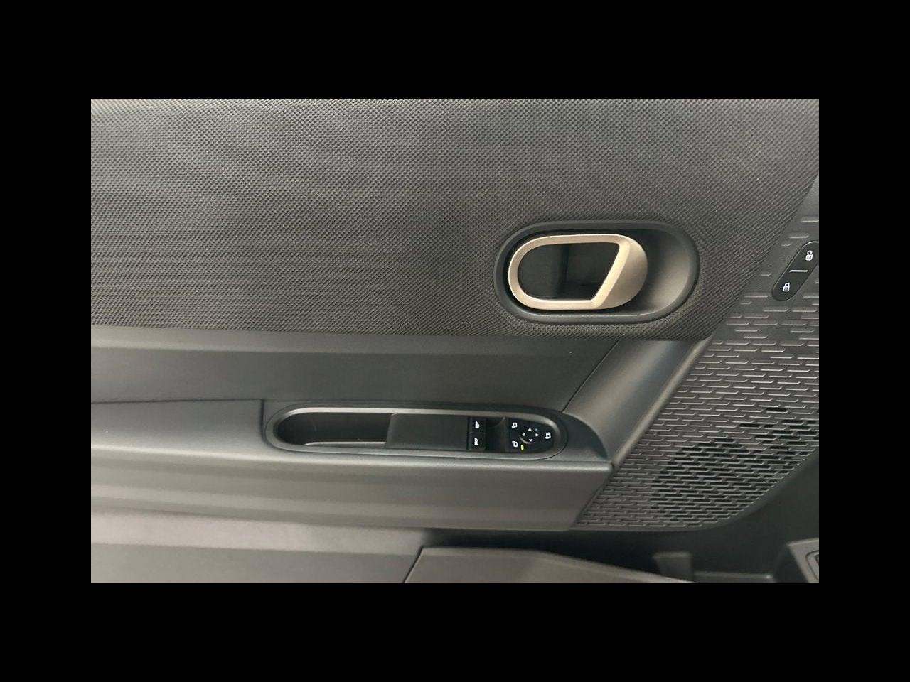2026 MINI 2 DOOR ICONIC