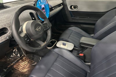 2025 MINI HARDTOP 2 DOOR Iconic