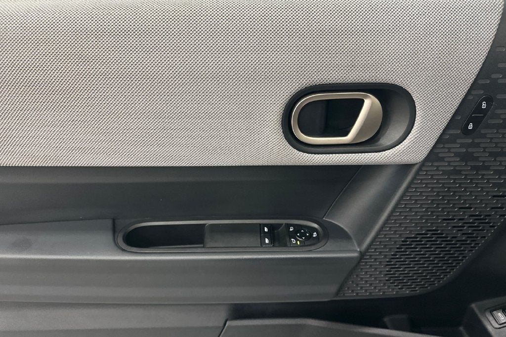 2025 MINI HARDTOP 2 DOOR Iconic