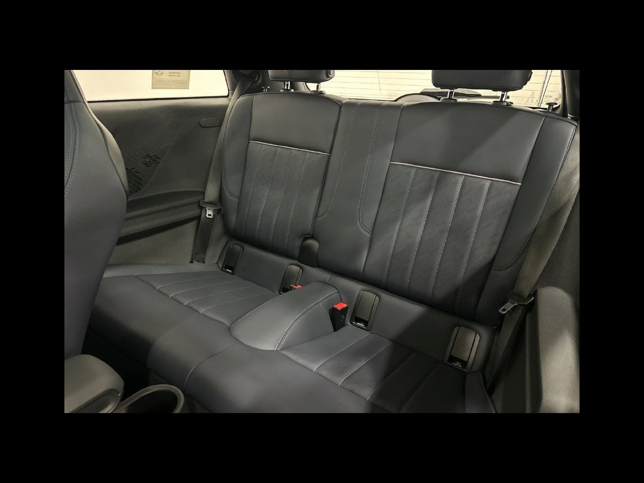 2025 MINI HARDTOP 2 DOOR Iconic