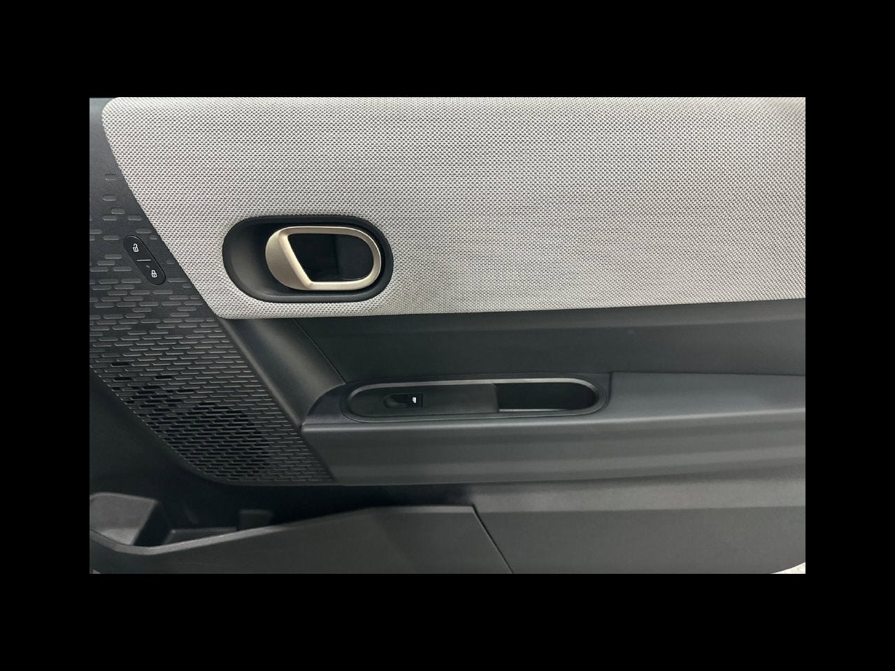 2025 MINI HARDTOP 2 DOOR Iconic