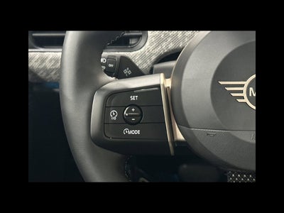2025 MINI HARDTOP 2 DOOR Iconic