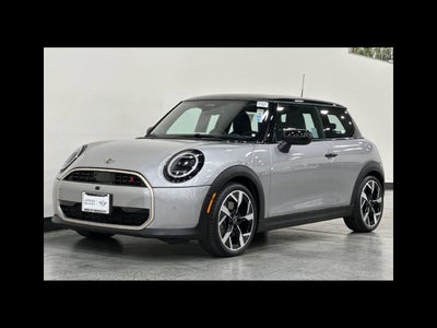 2025 MINI HARDTOP 2 DOOR Iconic