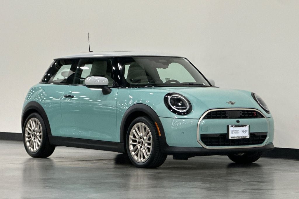 2025 MINI Cooper S Iconic