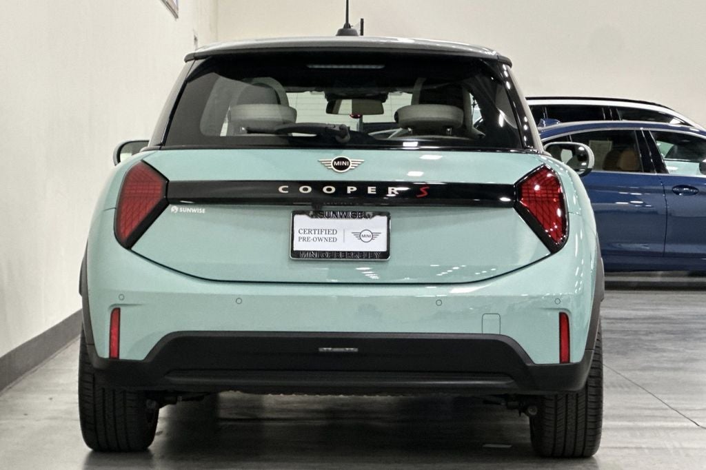 2025 MINI Cooper S Iconic